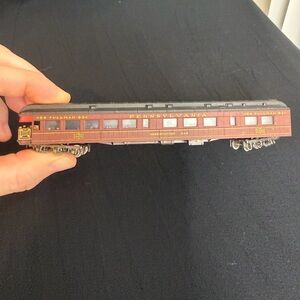 ATLAS N SCALE PENNSYLVANIA RAILROAD OBSERVATION CAR #4496